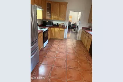 566 W Pinkley Avenue, Coolidge, AZ 85128 - Photo 17