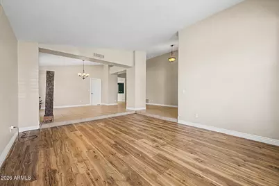 5721 W Mariposa Grande Lane, Glendale, AZ 85310 - Photo 3
