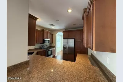 825 S Henry Lane, Gilbert, AZ 85296 - Photo 9