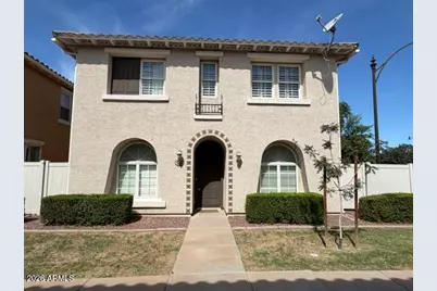 825 S Henry Lane, Gilbert, AZ 85296 - Photo 1