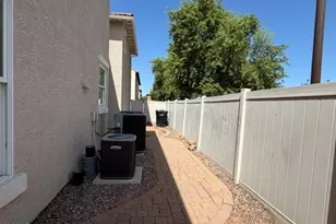 825 S Henry Ln, Gilbert, AZ 85296 - Photo 49