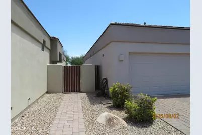 8727 E Tuckey Lane, Scottsdale, AZ 85250 - Photo 11