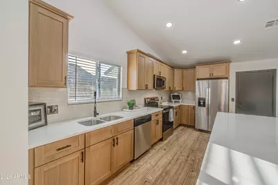 7365 W Sierra Street, Peoria, AZ 85345 - Photo 11