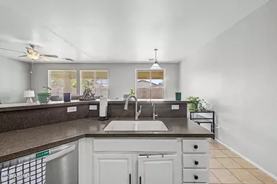 17373 W Pinnacle Vista Drive, Surprise, AZ 85387 - Photo 7