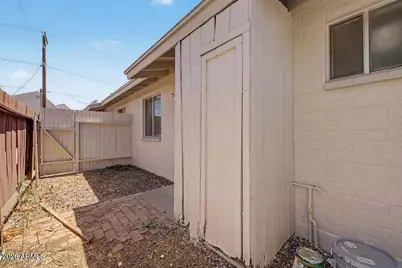 2209 S Granada Drive #A, Tempe, AZ 85282 - Photo 17