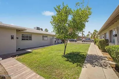 2209 S Granada Drive #A, Tempe, AZ 85282 - Photo 21