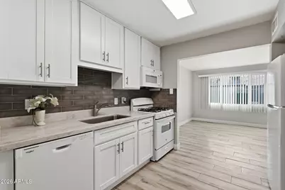 1921 E Osborn Road #4, Phoenix, AZ 85016 - Photo 9