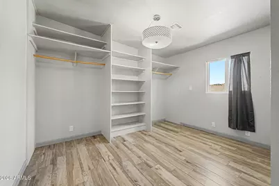 10217 N 37th Avenue, Phoenix, AZ 85051 - Photo 19