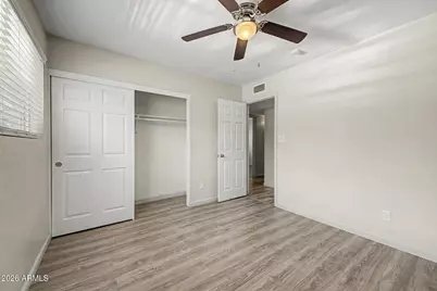 10217 N 37th Avenue, Phoenix, AZ 85051 - Photo 17