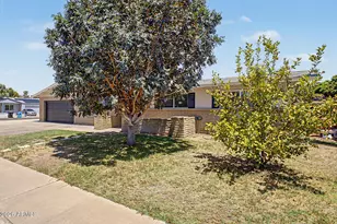 10217 N 37th Ave, Phoenix, AZ 85051 - Photo 3