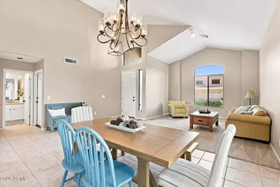 692 W Honeysuckle Drive, Chandler, AZ 85248 - Photo 3