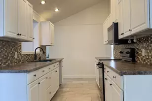 3820 W Sahuaro Dr, Phoenix, AZ 85029 - Photo 5