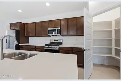 3810 N 101st Drive, Avondale, AZ 85392 - Photo 11