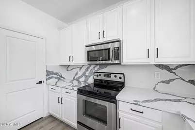 10925 W Davis Lane, Avondale, AZ 85323 - Photo 15