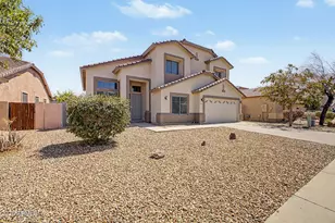 10925 W Davis Ln, Avondale, AZ 85323 - Photo 3