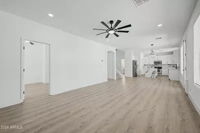10925 W Davis Lane, Avondale, AZ 85323 - Photo 11