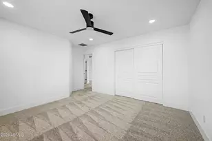10925 W Davis Ln, Avondale, AZ 85323 - Photo 33