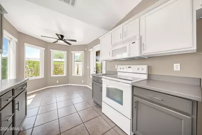 8348 W Taro Lane, Peoria, AZ 85382 - Photo 17