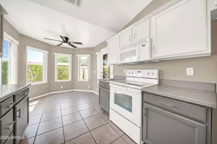 8348 W Taro Ln, Peoria, AZ 85382 - Photo 17