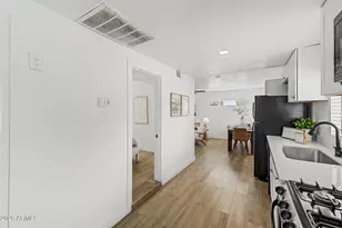 723 E Sunnyslope Ln, Phoenix, AZ 85020 - Photo 11