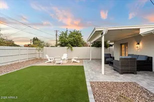 8638 E Highland Ave, Scottsdale, AZ 85251 - Photo 15