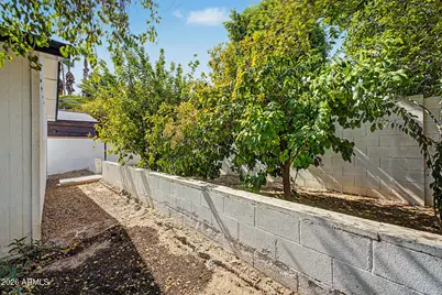 530 E Rose Lane, Phoenix, AZ 85012 - Photo 49