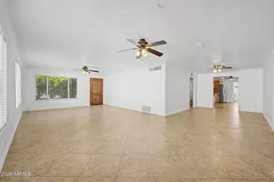 530 E Rose Ln, Phoenix, AZ 85012 - Photo 9