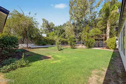 530 E Rose Lane, Phoenix, AZ 85012 - Photo 45