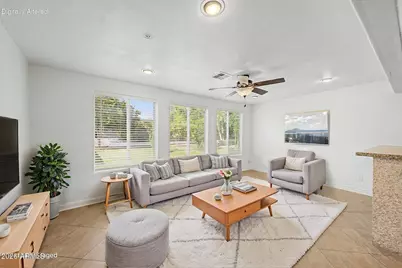530 E Rose Lane, Phoenix, AZ 85012 - Photo 17