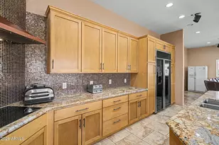 8716 N Thunderbird Rd, Maricopa, AZ 85139 - Photo 17