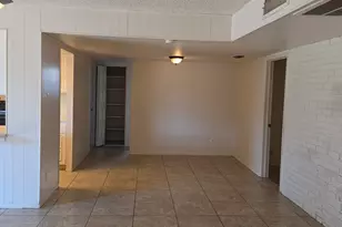 6738 W Denton Ln, Glendale, AZ 85303 - Photo 7