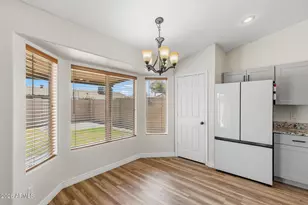 325 S Golden Key Dr, Gilbert, AZ 85233 - Photo 15