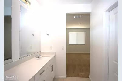 9210 W Willow Bend Lane, Phoenix, AZ 85037 - Photo 27