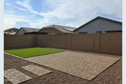 9210 W Willow Bend Lane, Phoenix, AZ 85037 - Photo 33
