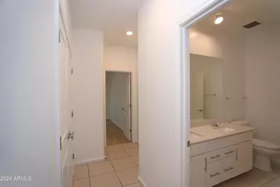 9210 W Willow Bend Lane, Phoenix, AZ 85037 - Photo 11