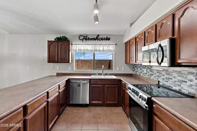 25510 W Pioneer Street, Buckeye, AZ 85326 - Photo 11