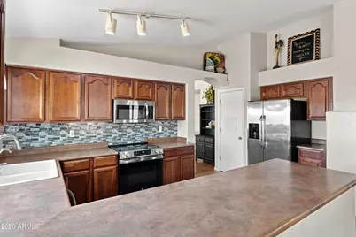 25510 W Pioneer Street, Buckeye, AZ 85326 - Photo 15