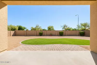 2395 S Whetstone Place, Chandler, AZ 85286 - Photo 11