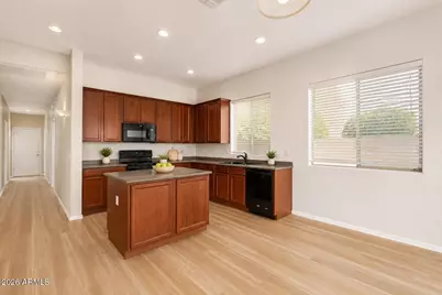 2395 S Whetstone Place, Chandler, AZ 85286 - Photo 7