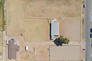 23044 E Munoz St, Queen Creek, AZ 85142 - Photo 5