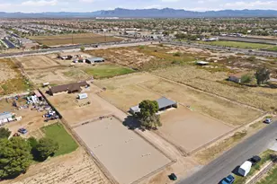 23044 E Munoz St, Queen Creek, AZ 85142 - Photo 11