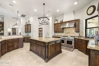 24008 N 73rd Lane, Peoria, AZ 85383 - Photo 15