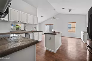 10002 S 47th Pl, Phoenix, AZ 85044 - Photo 11