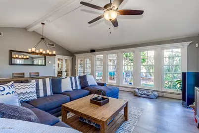 4113 E Minnezona Avenue, Phoenix, AZ 85018 - Photo 11
