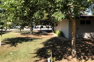 2103 S Granada Dr, Tempe, AZ 85282 - Photo 11