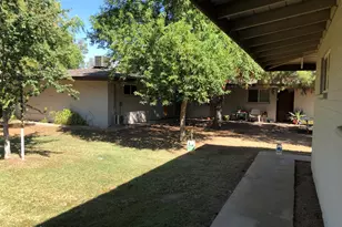 2103 S Granada Dr, Tempe, AZ 85282 - Photo 9