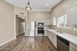 10243 W Reade Ave, Glendale, AZ 85307 - Photo 11