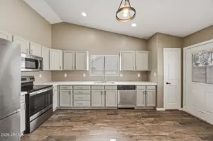 10243 W Reade Ave, Glendale, AZ 85307 - Photo 9