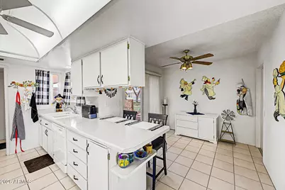 9525 W Shasta Drive, Sun City, AZ 85351 - Photo 19