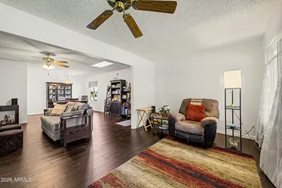 9525 W Shasta Drive, Sun City, AZ 85351 - Photo 11